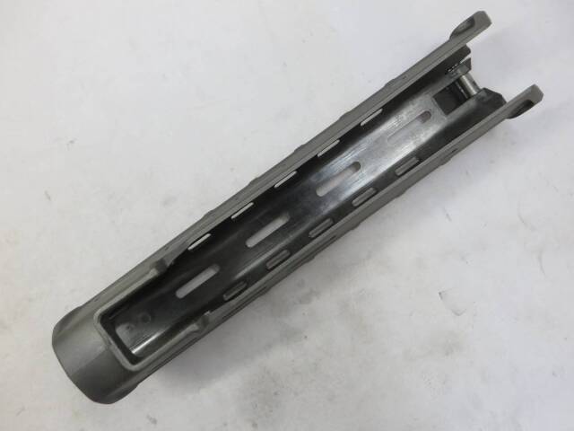 【MAGPUL PTS】MASADA ポリマーハンドガード（リアルサイズ）ブラック MPTS056