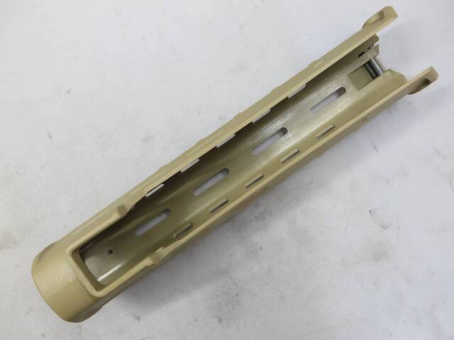 【MAGPUL PTS】MASADA ポリマーハンドガード（リアルサイズ）DE MPTS056