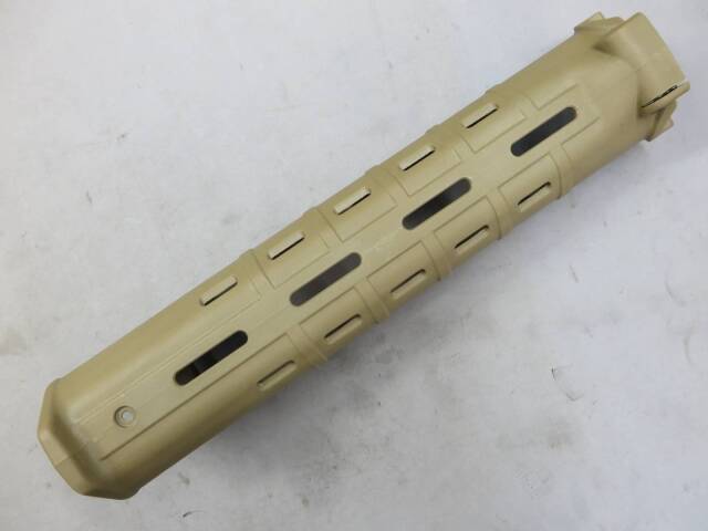 【MAGPUL PTS】MASADA ポリマーハンドガード（リアルサイズ）DE MPTS056