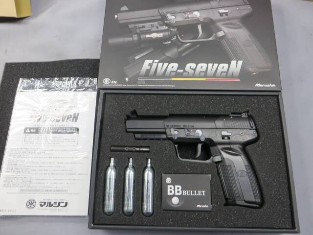 【マルシン】Five-seveN 6ｍｍBB CO2 ブラック・ファイブセブン・5-7