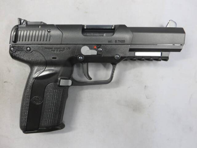 【マルシン】Five-seveN 6ｍｍBB CO2 ブラック・ファイブセブン・5-7