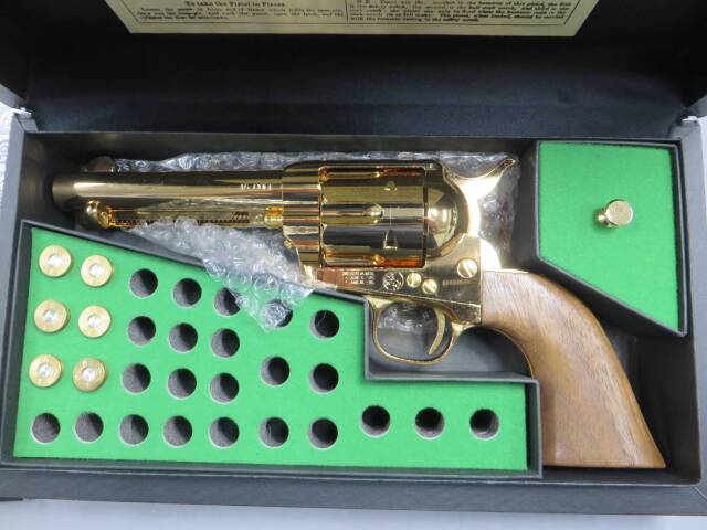 【ランパントクラシック】コルトSAA.45 1st Gen Black Powder メタルロックライト・イエローゴールド シビリアン　金属モデルガン