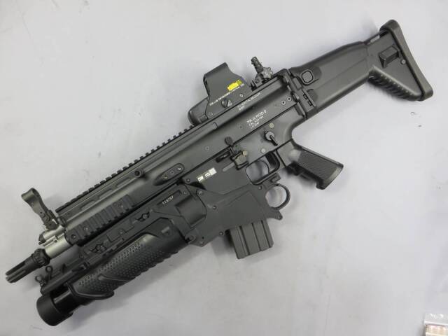 次世代 SCAR-L CQC ドットサイト付き（東京マルイ] SCAR-L CQC FDE 次 