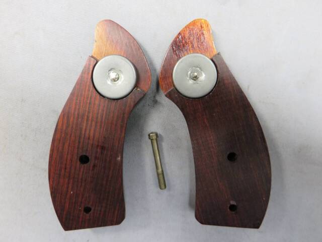 【S&W純正】S&W Jフレーム スムースグリップ メダリオン