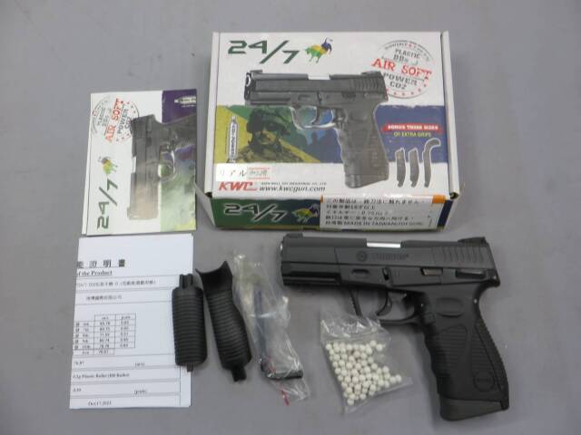 【KWC】TAURUS・トーラスPT 24/7 メタルスライド・リアル刻印 CO2