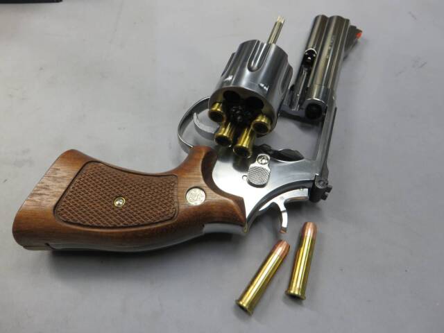 【マルシン】S&W M686 シルバーABS ハーフチェッカー木製グリップ仕様 リアルXカートリッジ