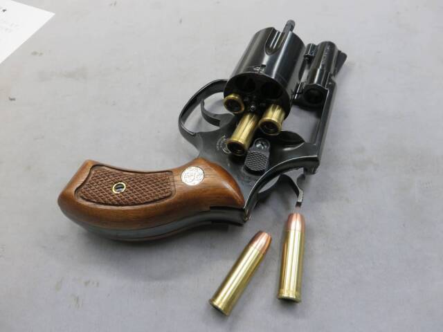 【マルシン】S&W M36 2in Wディープブラック 木製サービスグリップ 6ｍｍBB リアルXカート