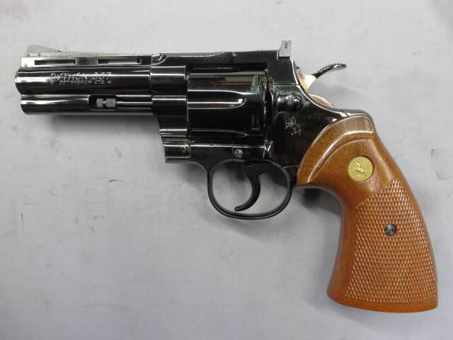 【タナカ】コルトパイソン.357mag 4in ミッドナイトブルー