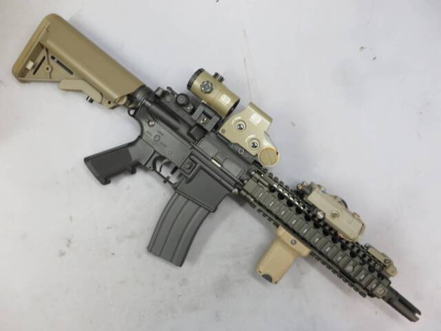 【東京マルイ】Mk18 Mod1・ホロサイト・ブースター・ライト・フォアグリップ ガス・ブローバック
