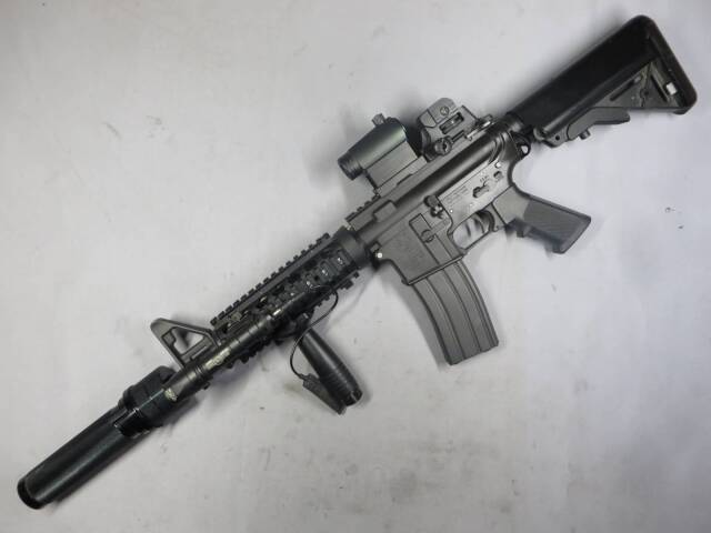 【東京マルイ】CQB-R Block1 GBB・ライト ダットサイト・サイレンサー