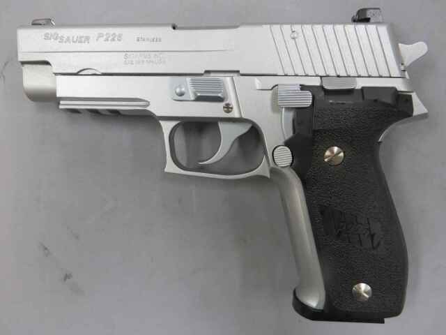 【タナカ】SIG SAUER P226レイルドフレイム ステンレス HW