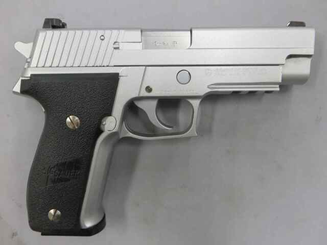 【タナカ】SIG SAUER P226レイルドフレイム ステンレス HW