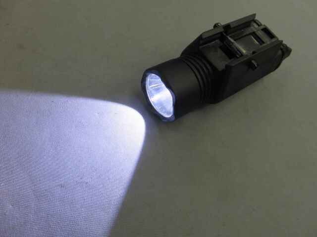 【G&P】M3タイプ LED フラッシュライト 250ルーメン