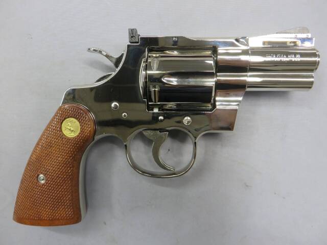 タナカ】コルトパイソン.357mag 2.5in ニッケル R-model モデルガン