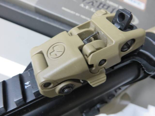 【東京マルイ】CQB-R FDE　カスタム　次世代電動ガン