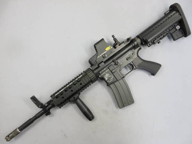 ウエスタンアームズ】M4A1 フルメタルカスタム ナイツSR-16 カスタム