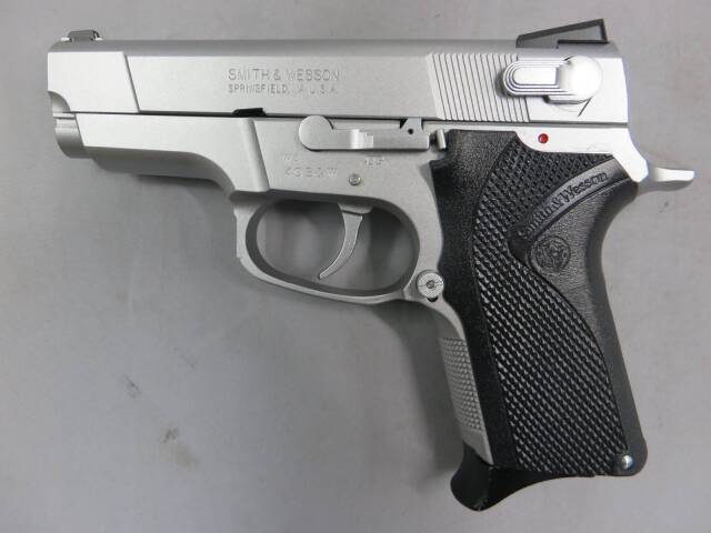 ウエスタンアームズ】S&W ショーティ40 オールシルバー