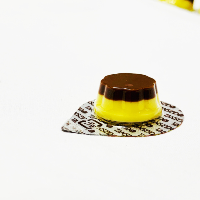 ミニプリンちゃんチョコ プリンはみんな好きなスウィートですね。丹生堂はチョコにしました。占いのお楽しみ付