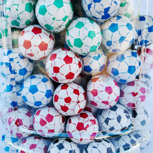 駄菓子屋のチョコ/サッカーボールチョコ 100個入 問屋佐塚商店通販