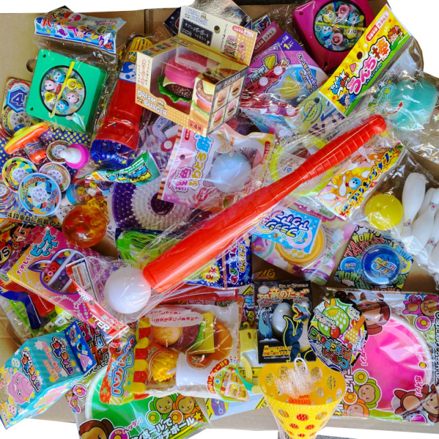 おもちゃおまかせ男女用！アソートセット　各種イベントにはずれのくじの景品に