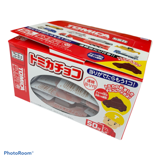 トミカチョコ　箱もトミカの車の絵柄で嬉しい　お客様プレゼントにどうぞ