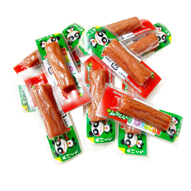 おやつカルパス ミックスピザ味　トマトの程よい酸味に、チーズのまろやかなコク