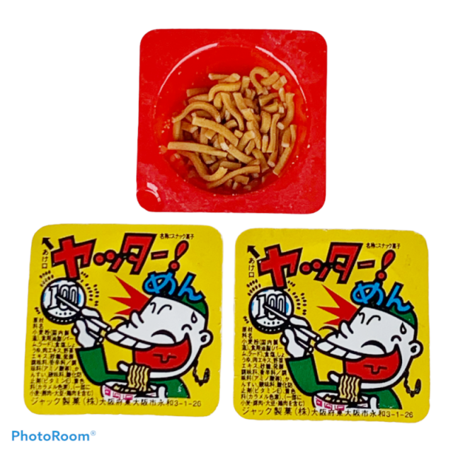 ヤッターめんは駄菓子屋定番の金券当り付ミニカップラーメンのヤッターメン