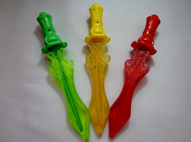 剣の形のシャボン玉　男の子に人気