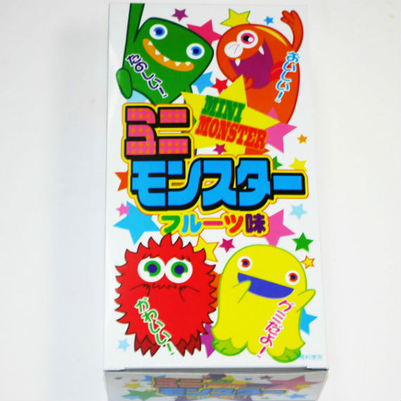 ミニモンスターグミ　平べったく　なが～いグミは、食べごたえあり！フルーツ味のグミは子供や女性に人気