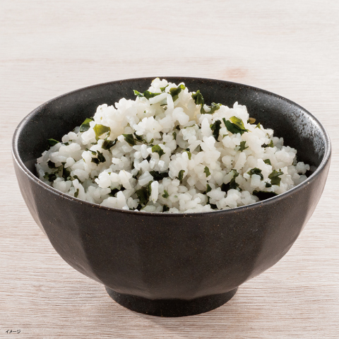 安心米クイック　わかめご飯　盛り付け