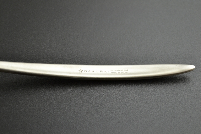 SHA RA KU MONO ソースパン 21cm SHA RA KU MONO ソースパン| 南部鉄器の老舗 及源鋳造 OIGEN