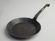 ドイツのTURK(ターク)の鉄フライパン 24