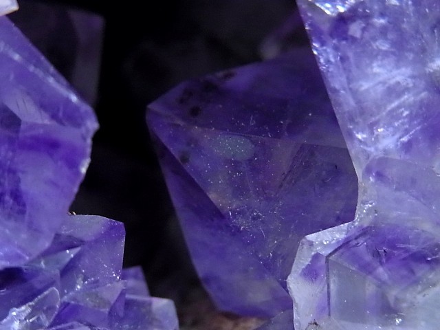 アメジストクラスター♡ルチル共生♡♡No.1299 アメジストクラスター（ルチル入り） 822g | パワーストーン