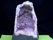 天然石の晶洞・アメジストドーム│だいこく晶店