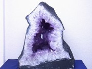 レア　綺麗　母岩剥ぐ　キラキラ　みずみずしい　アメジスト ドーム　天然石 天然石の晶洞・アメジストドーム│だいこく晶店