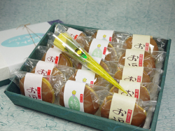 【父の日ギフト】ふっくらとした生地の中に丹精込めて炊き上げたあんが絶妙です お福　15個入り　(小豆5個、栗5個、こしあん5個）