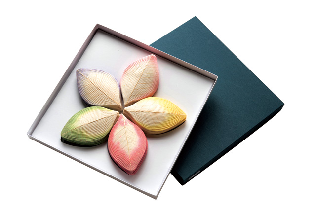 高級散華　上ハスの花弁（五色）　200枚1箱