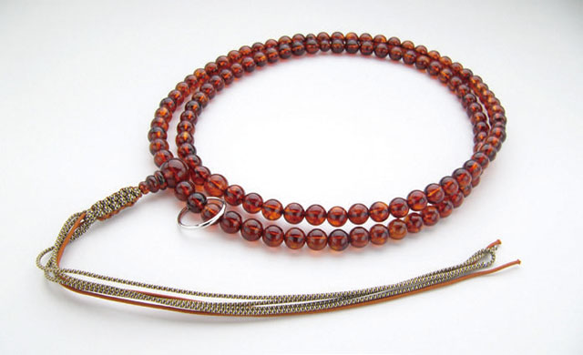 京念珠＜曹洞宗＞撫順コハク共仕立（尺８寸）