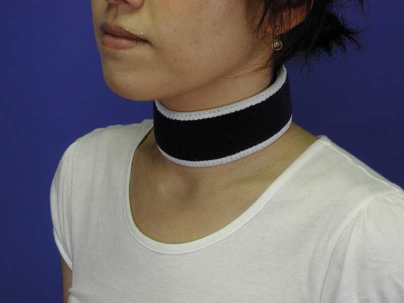 田口式首用サポーター。遠赤外線効果