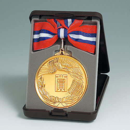 メダル 直径75mm 特大ａｍメダル 首掛リボン付オリジナルケース入りメダル 文字彫刻代無料 トロフィー 優勝カップ 記念楯 バッジ 旗 腕章製作の専門店 有限会社ダイワ徽章