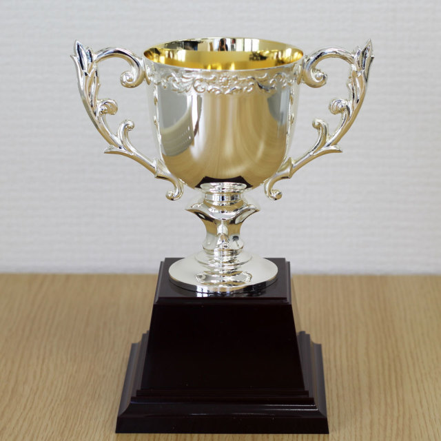 アウトレット商品　優勝カップ