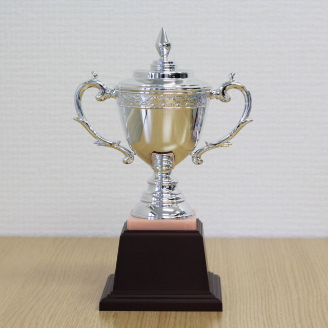 アウトレット商品優勝カップ