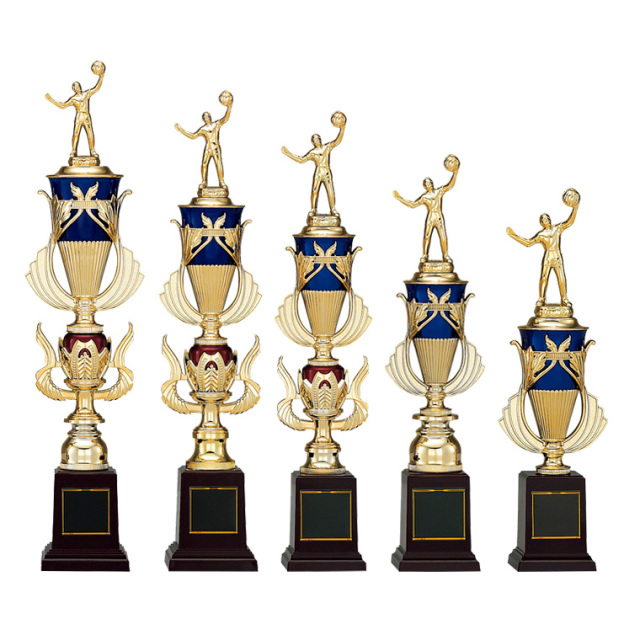 プラスチック人形付き・樹脂製優勝トロフィー　赤青トロフィー