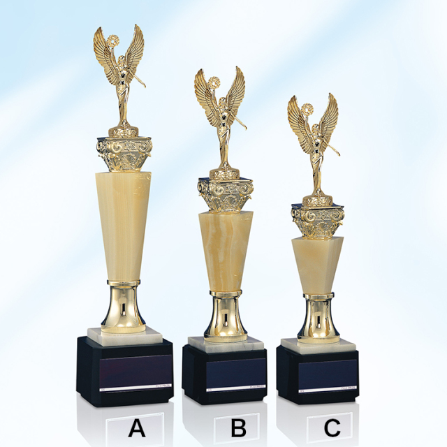 優勝トロフィー金属人形付き　表彰記念