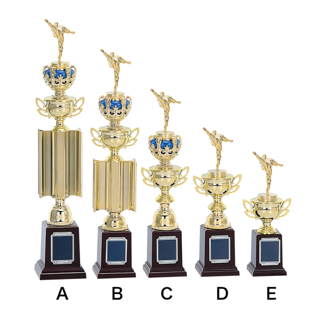 優勝トロフィー金属人形付き　表彰記念