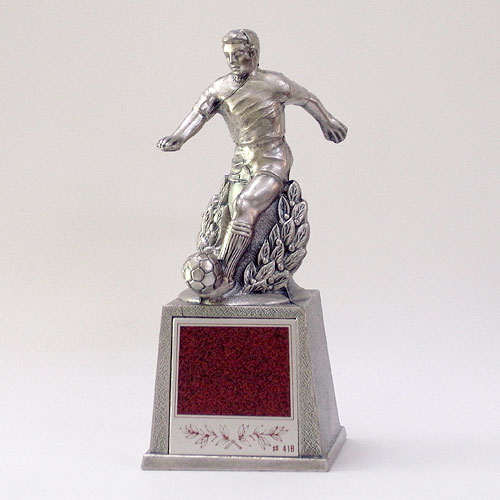 サッカートロフィー トロフィー 優勝カップ 記念楯 バッジ 旗 腕章製作の専門店 有限会社ダイワ徽章