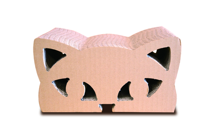 猫の爪とぎ・ボンベイ5