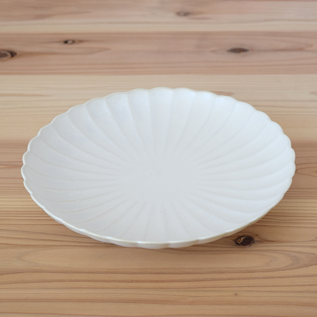 波佐見焼　団陶器　Danlife　和食器　器　しのぎ　鎬　花　シンプル　皿　小鉢　プレート　ボウル