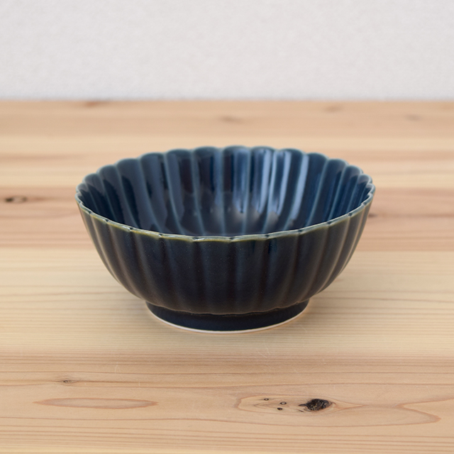 波佐見焼　団陶器　Danlife　和食器　器　しのぎ　鎬　花　シンプル　皿　小鉢　プレート　ボウル