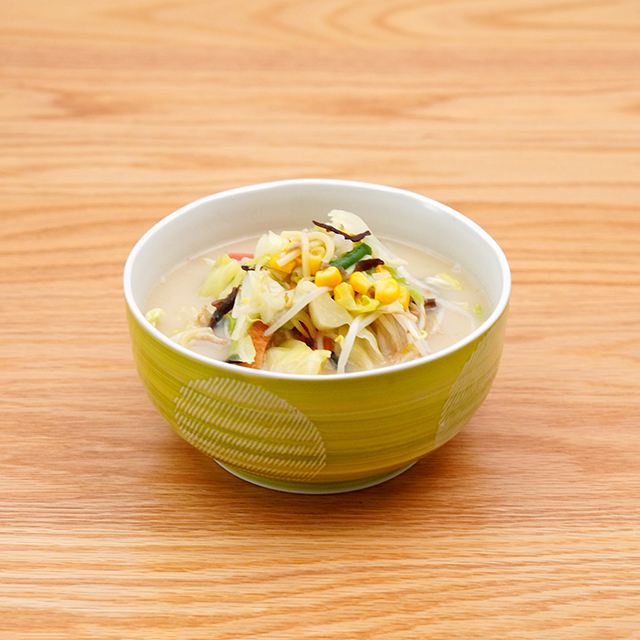 波佐見焼 勲山窯】丸紋十草 麺ドン(どんぶり)2色